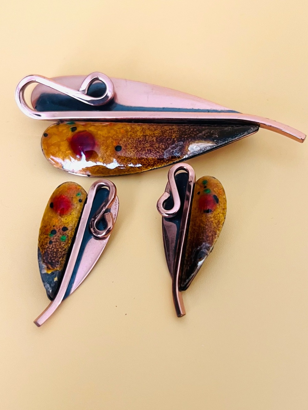 Vintage Matisse Renoir set brooch & Earrings enamel copper leaf design